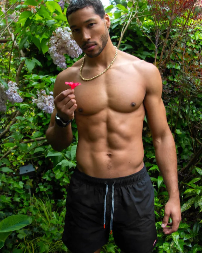 SHARK CENTRAL MIDNIGHT SWIM TRUNKS