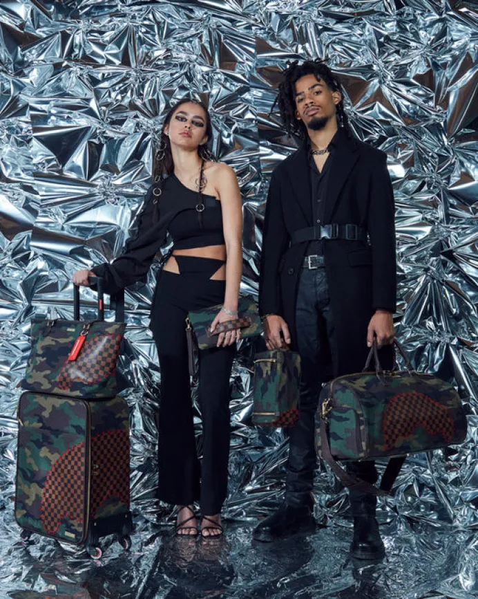 THE PARADOXX SHARK JETSETTER CARRY-ON LUGGAGE